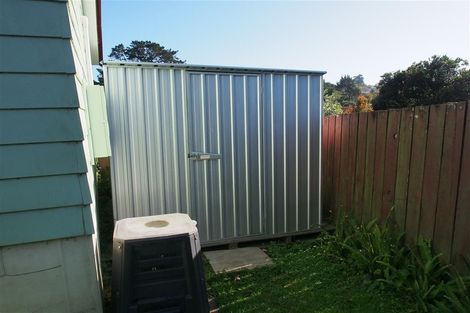 Photo of property in 8 Katrina Place, Massey, Auckland, 0614