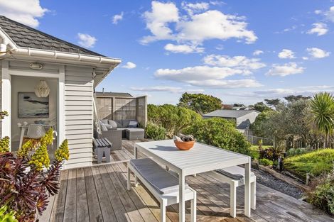 Photo of property in 64 Dixie Street, Te Horo Beach, Otaki, 5581