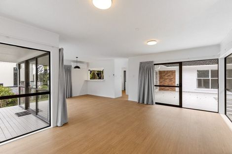 Photo of property in 231 Portage Road, Green Bay, Auckland, 0604