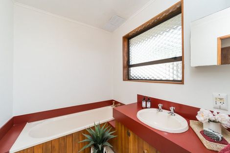Photo of property in 3a Marne Street, Hokowhitu, Palmerston North, 4410