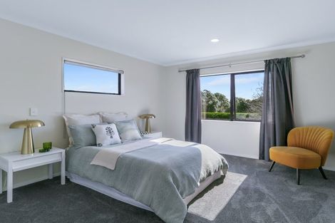 Photo of property in 370 Tararua Road, Levin, 5571