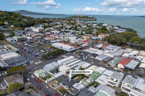 Photo of property in 24 Anne Street, Devonport, Auckland, 0624