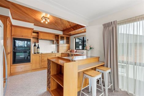 Photo of property in 2/27 Santa Monica Place, Goodwood Heights, Auckland, 2105