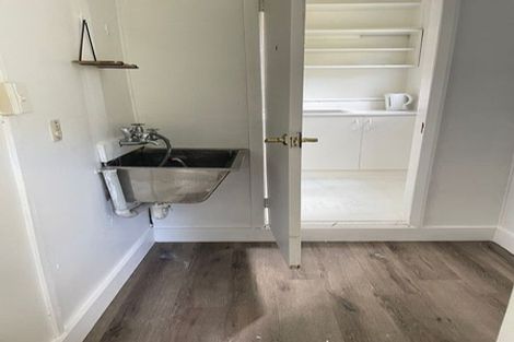 Photo of property in 9 Mortimer Terrace, Aro Valley, Wellington, 6021