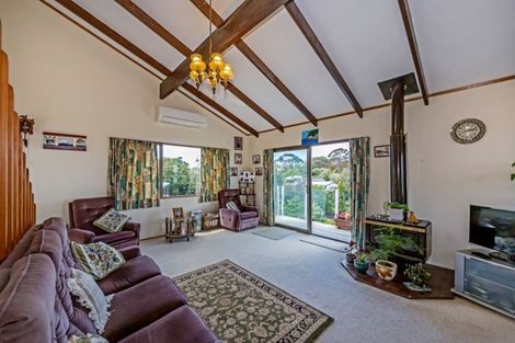 Photo of property in 906 Whangaparaoa Road, Manly, Whangaparaoa, 0930