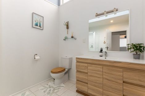 Photo of property in 58 Eskdale Road, Papakowhai, Porirua, 5024