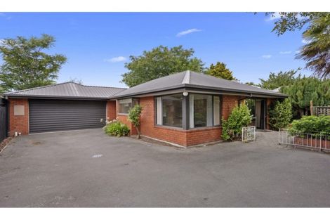 Photo of property in 2/30 Jennifer Street, Bryndwr, Christchurch, 8053