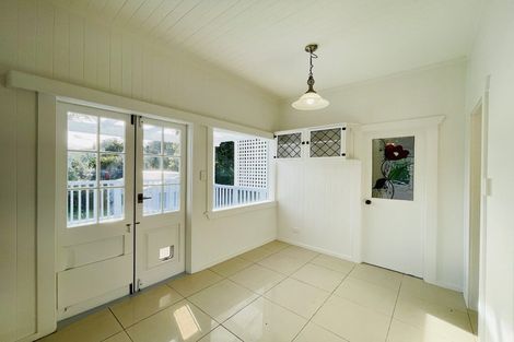 Photo of property in 60 Aroha Avenue, Sandringham, Auckland, 1025