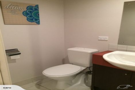 Photo of property in Harbour Green Apartments, 908/11 Union Street, Auckland Central, Auckland, 1010