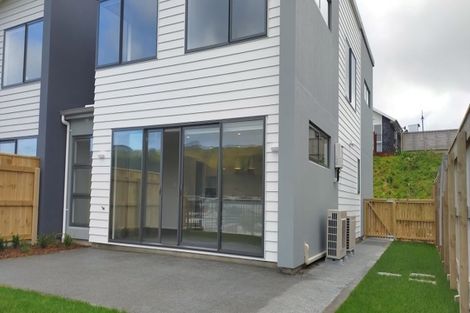 Photo of property in 18a Omaka Place, Aotea, Porirua, 5024