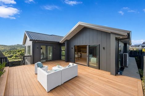 Photo of property in 9 Halcyon Bay Lane, Wainui, 0992