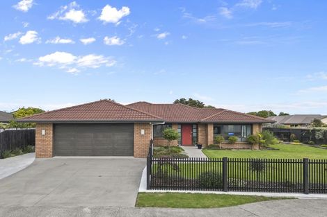 Photo of property in 28 Madison Street, Cambridge, 3434