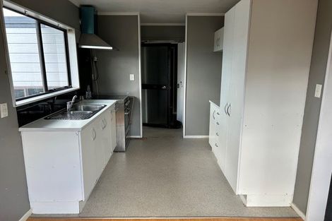 Photo of property in 82a Shifnal Drive, Randwick Park, Auckland, 2105