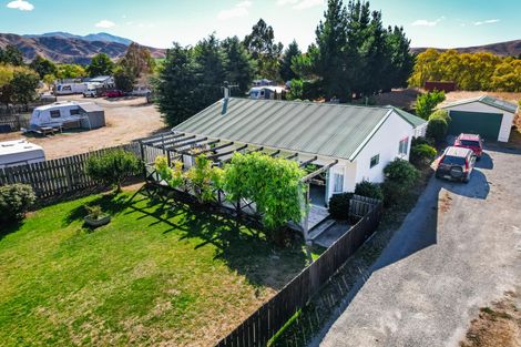 Photo of property in 74 Bledisloe Street, Kurow, 9435
