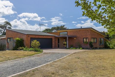 Photo of property in 630 Muhunoa Road West, Ohau, Levin, 5570