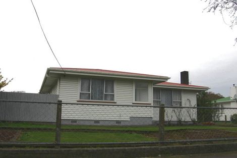Photo of property in 7 Tararua Terrace, Cloverlea, Palmerston North, 4412