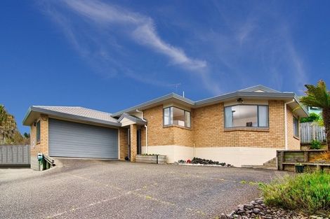 Photo of property in 5 Breenagh Place, Massey, Auckland, 0614