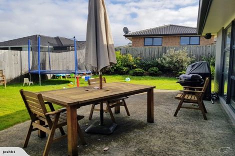 Photo of property in 2 Millbrae Place, Pokeno, 2402