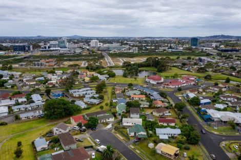 Photo of property in 3a Zircon Place, Wiri, Auckland, 2104