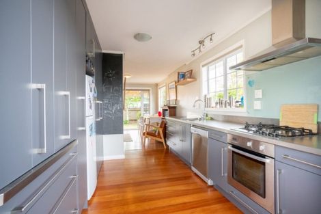 Photo of property in 622 Featherston Street, Roslyn, Palmerston North, 4414