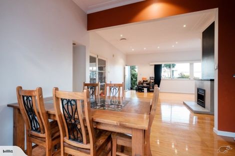 Photo of property in 15 Otahuri Crescent, Greenlane, Auckland, 1051