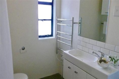 Photo of property in Haitaitai Flats, 4/20 Brighton Road, Parnell, Auckland, 1052