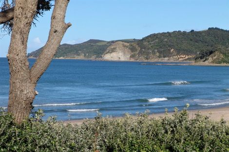 Photo of property in 1200 Cove Road, Langs Beach, Waipu, 0582