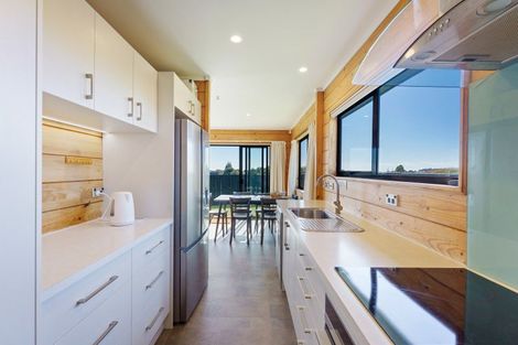 Photo of property in 65 Queens Road, Waikanae Beach, Waikanae, 5036