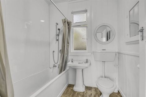 Photo of property in 12 Forbes Street, Westport, 7825