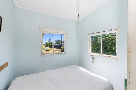 Photo of property in 98 Park Avenue, Waitarere Beach, Levin, 5510