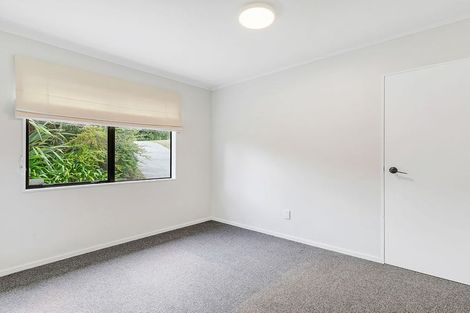 Photo of property in 17 Omapere Street, Whitby, Porirua, 5024