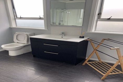 Photo of property in 112 Marne Road, Papakura, 2110