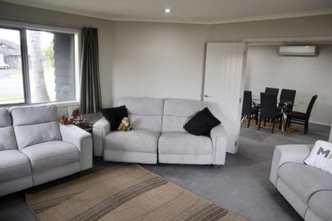 Photo of property in 1 Whistler Close, Rototuna North, Hamilton, 3210