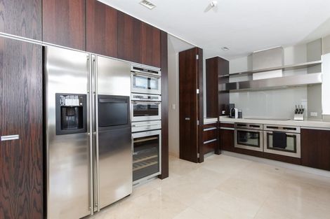 Photo of property in Shangri La Apartments, 5/97 Jervois Road, Herne Bay, Auckland, 1011