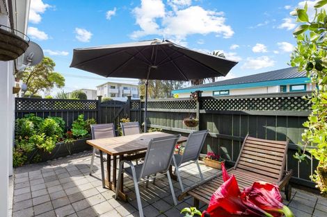 Photo of property in 2/8 Riverside Road, Orewa, 0931