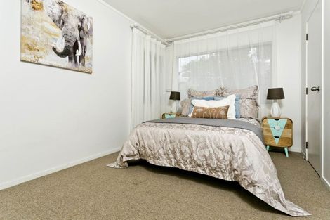 Photo of property in 57 Newhaven Terrace, Mairangi Bay, Auckland, 0630