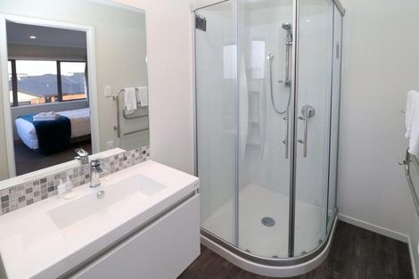 Photo of property in 1/5 Jones Crescent, Melville, Hamilton, 3206