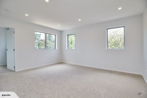 Photo of property in 55a Neal Avenue, Glenfield, Auckland, 0629