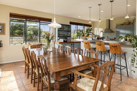 Photo of property in 6 Grassfield Place, Waimauku, 0812