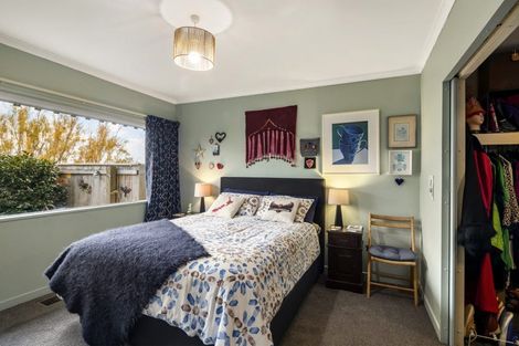 Photo of property in 140a Queens Drive, Lyall Bay, Wellington, 6022