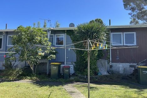 Photo of property in 2/25a Tramway Road, Beach Haven, Auckland, 0626