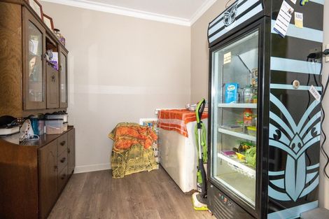 Photo of property in 1-2/406 Burnett Street, Mahora, Hastings, 4120