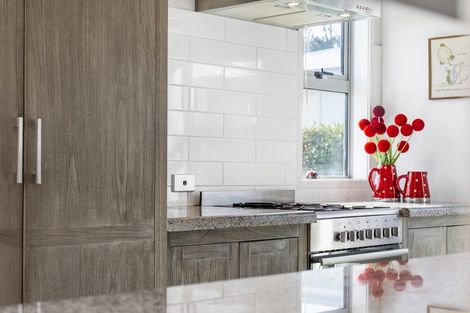 Photo of property in 1 Lennon Way, Papamoa Beach, Papamoa, 3118