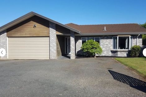 Photo of property in 12 Clare Street, Cambridge, 3434