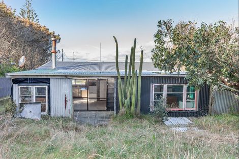 Photo of property in 30 Hunia Terrace, Himatangi Beach, Foxton, 4891