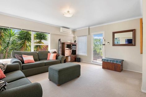 Photo of property in 2/30 Eban Avenue, Hillcrest, Auckland, 0627