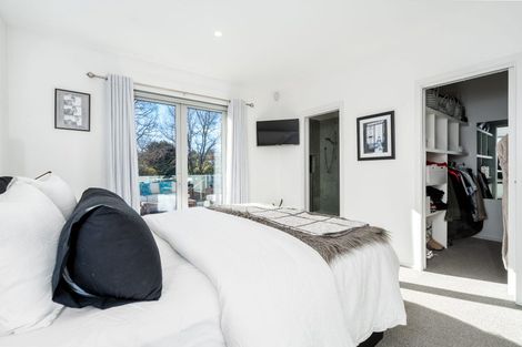 Photo of property in 218 Riverlaw Terrace, Saint Martins, Christchurch, 8022