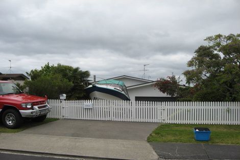 Photo of property in 4 Castaway Place, Gulf Harbour, Whangaparaoa, 0930