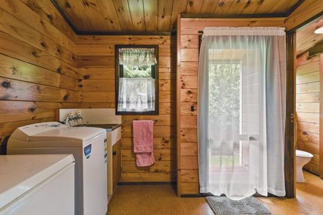 Photo of property in 3 Tombleson Road, Lake Rotoma, Rotorua, 3074