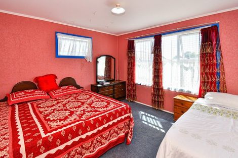 Photo of property in 208 Russell Road, Manurewa, Auckland, 2102